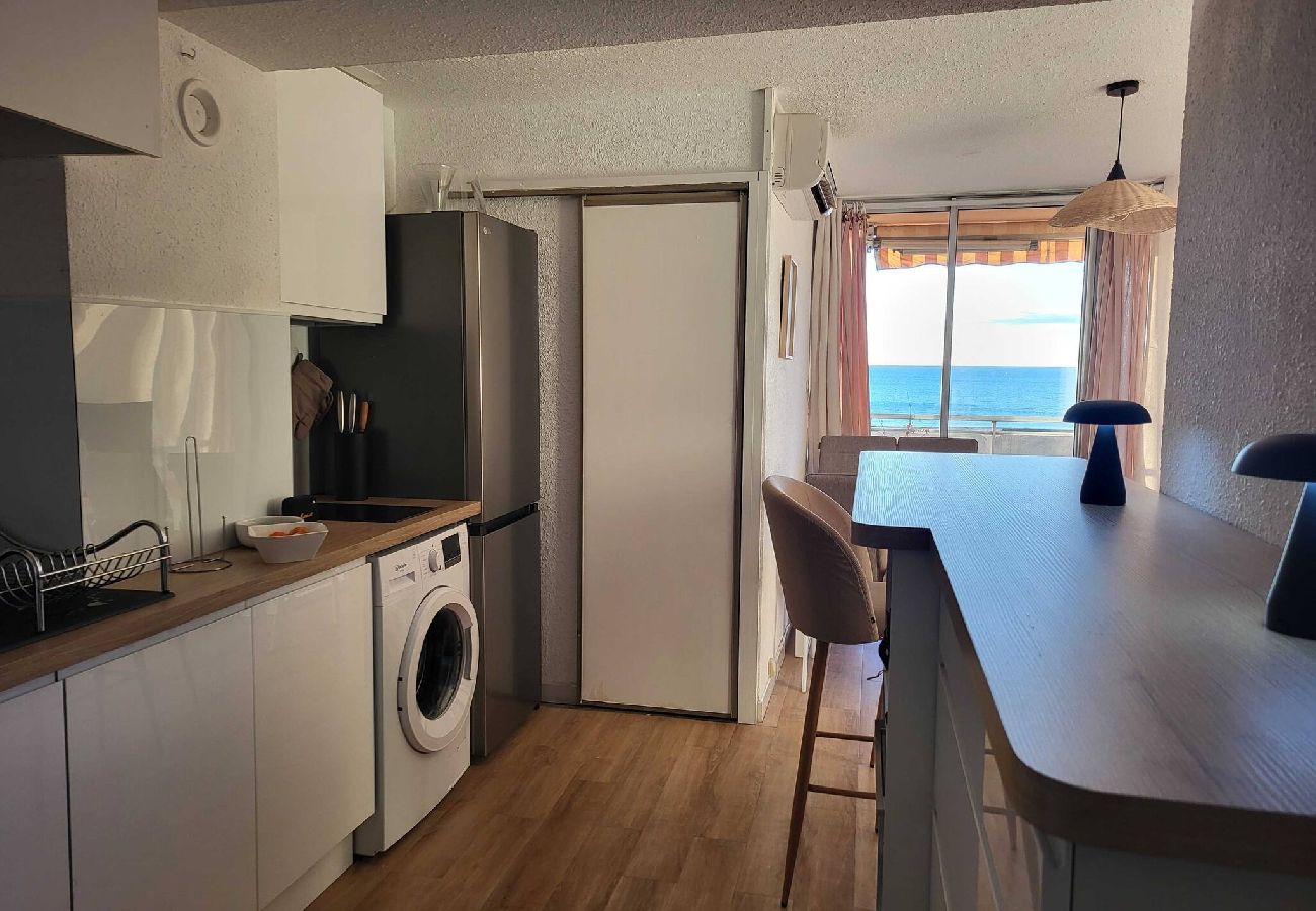 Appartement à Valras-Plage - Appartement Cosy avec Vue Mer au 4ème