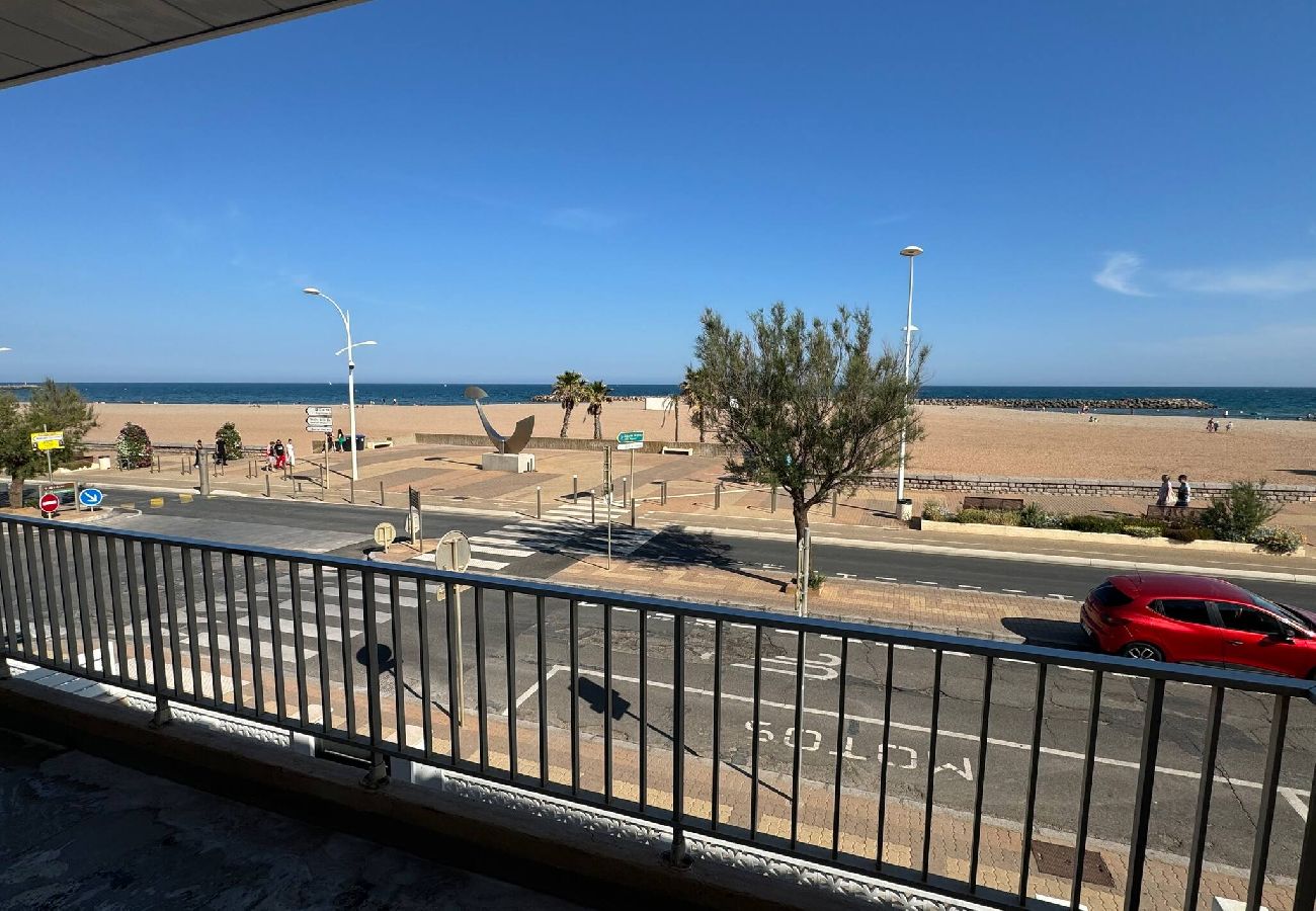 Appartement à Valras-Plage - Balcon sur la Méditerranée 