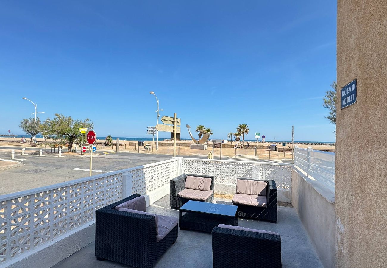 Appartement à Valras-Plage - Balcon sur la Méditerranée 