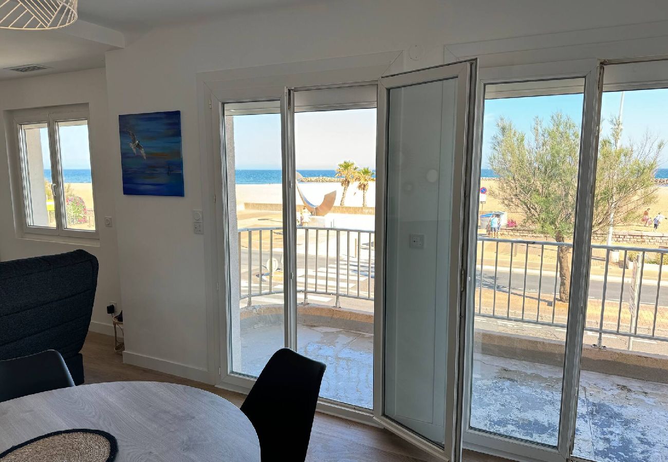 Appartement à Valras-Plage - Balcon sur la Méditerranée 