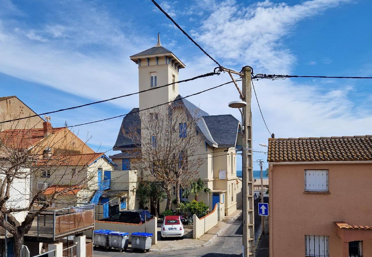 Appartement à Valras-Plage - Confort et charme, appartement à 1 min de la mer 