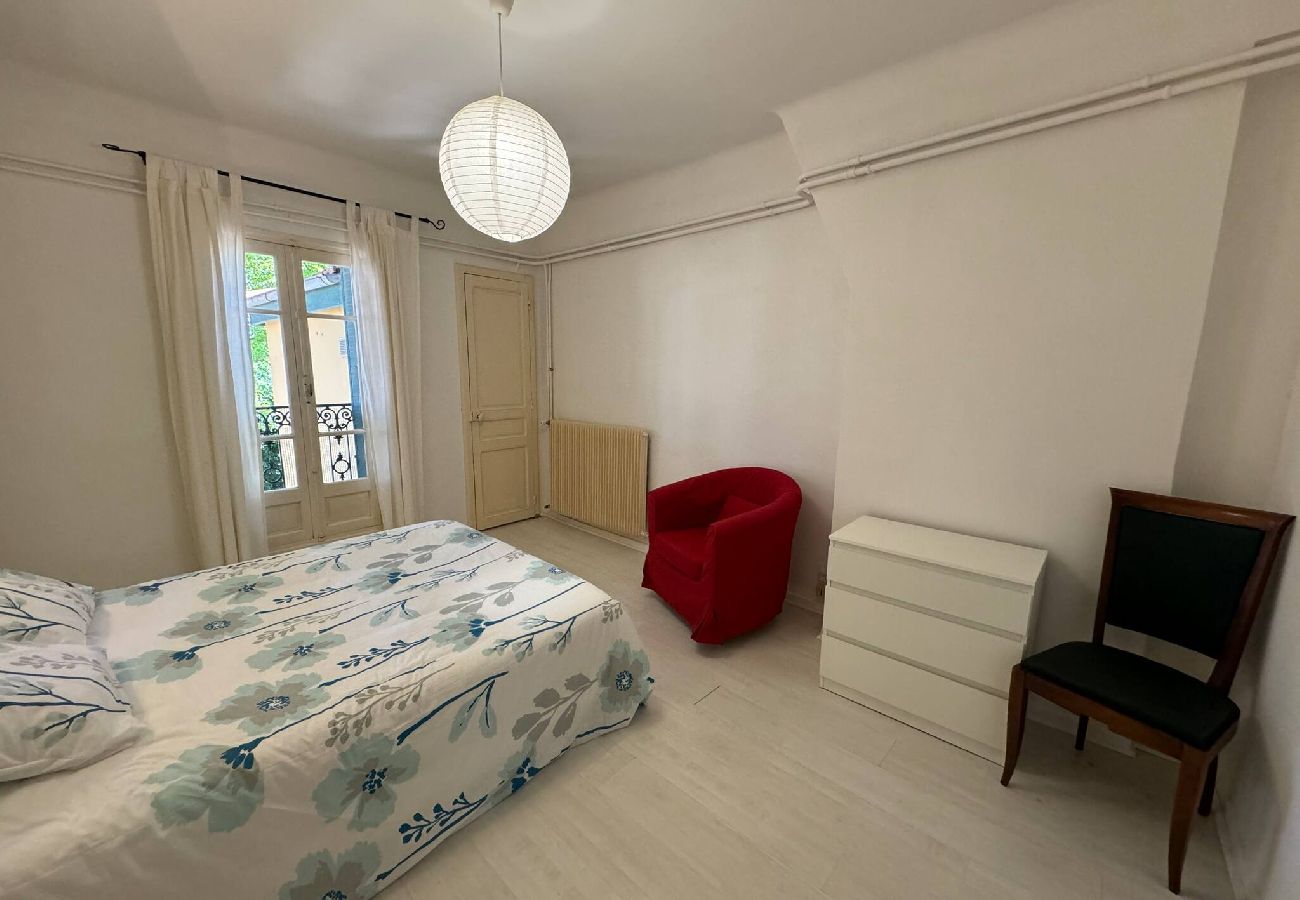 Appartement à Beziers - Charmant T3 en centre ville Béziers avec parking 