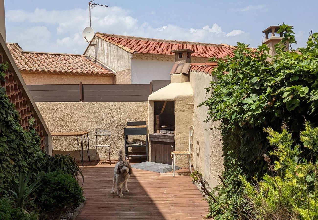 Appartement à Valras-Plage - Maison bord de mer 2 terrasses, clim, parking 