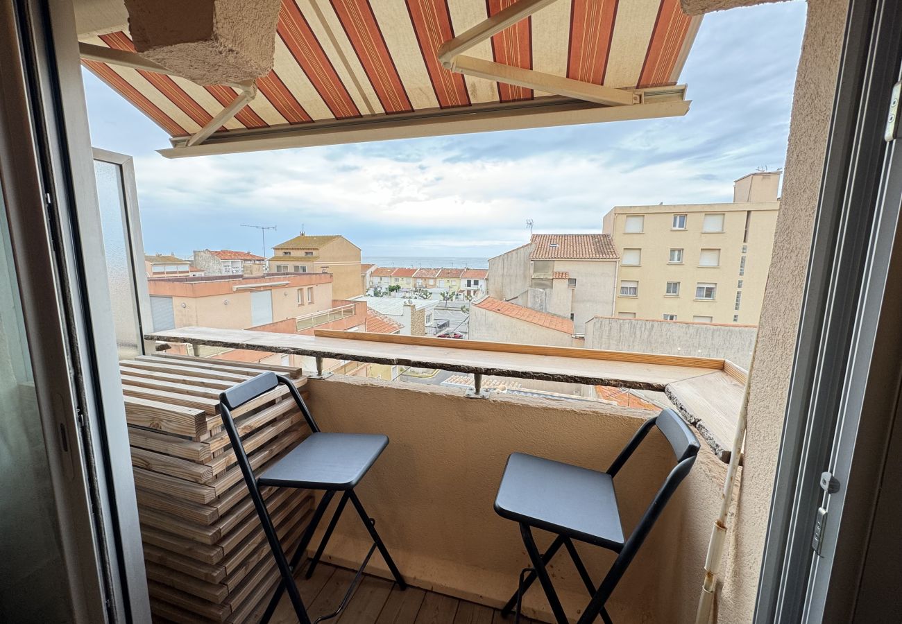 Appartement à Valras-Plage - Duplex Aéré avec Vue Mer À Deux Pas de la Plage